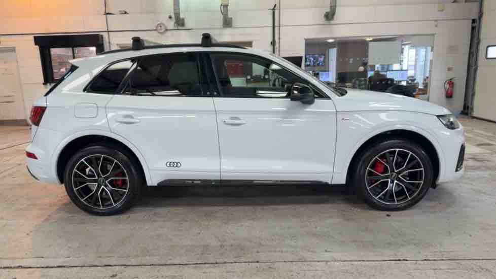 More views of Audi Q5