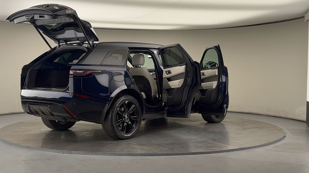 More views of Land Rover Range Rover Velar
