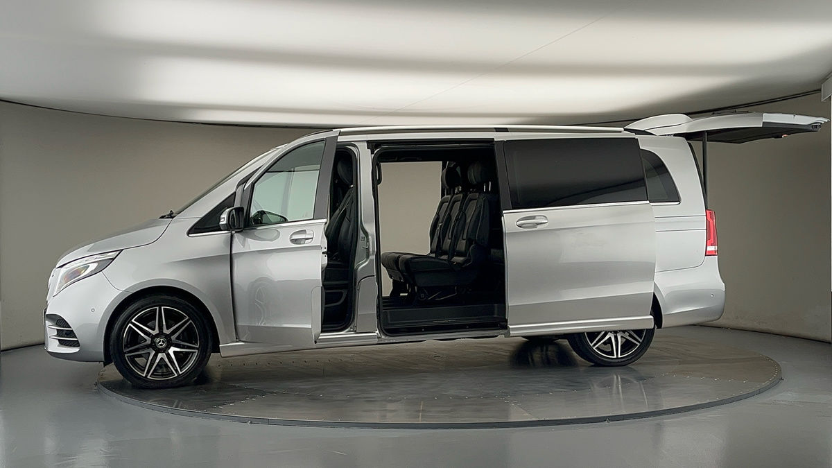 More views of Mercedes-Benz V Class