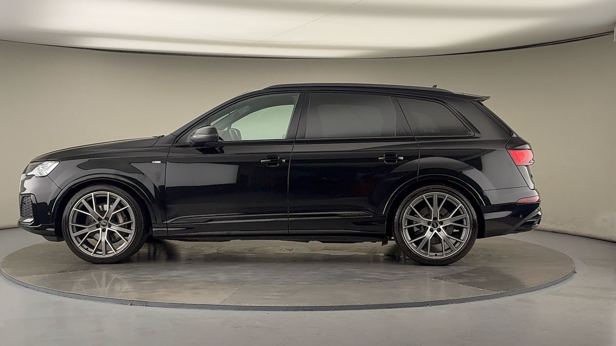 Audi Q7 Image 15