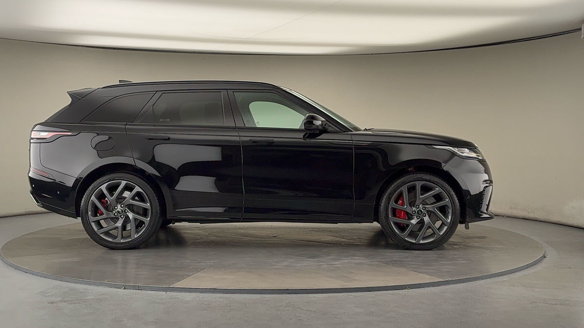 Land Rover Range Rover Velar Image 16