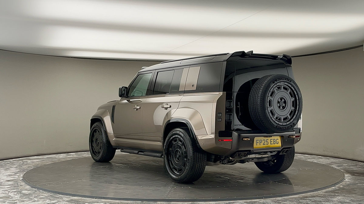 Land Rover Defender 110 Urban Image 3