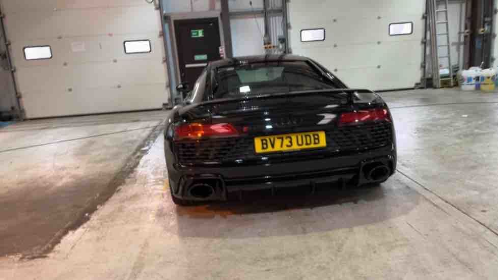 More views of Audi R8