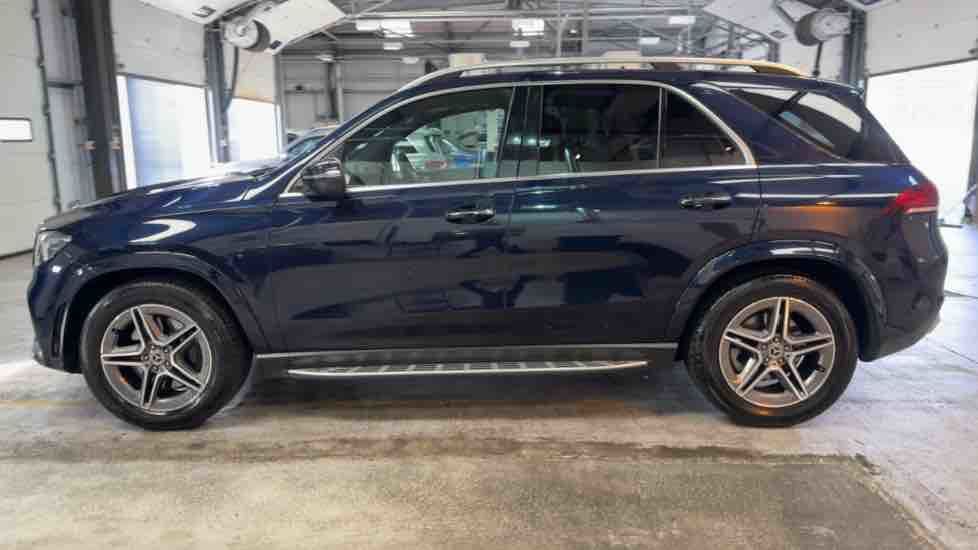 More views of Mercedes-Benz GLE