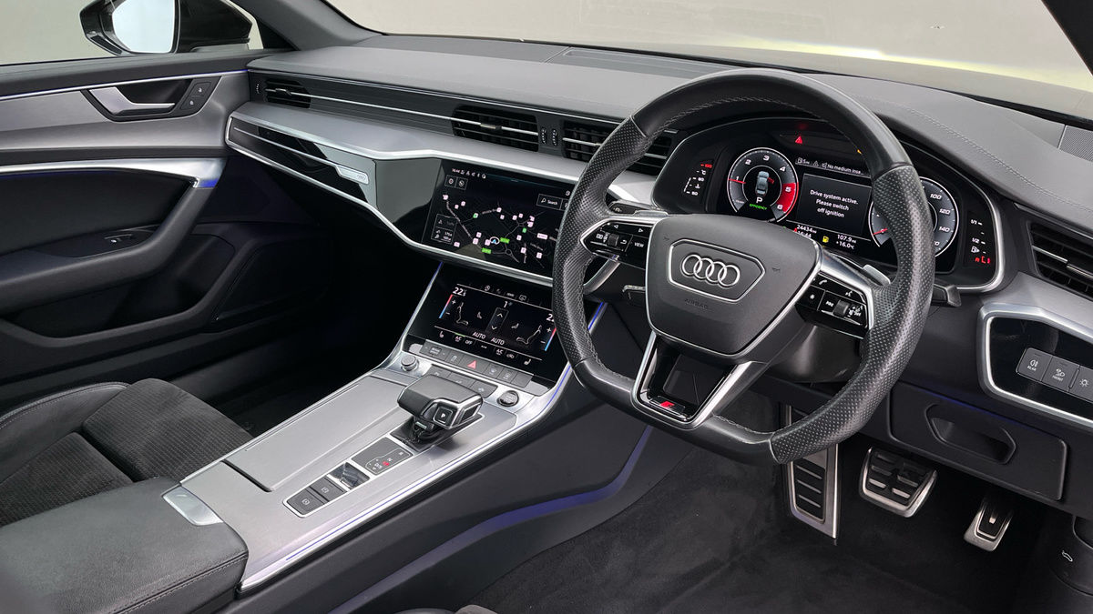 Audi A6 Saloon Image 5