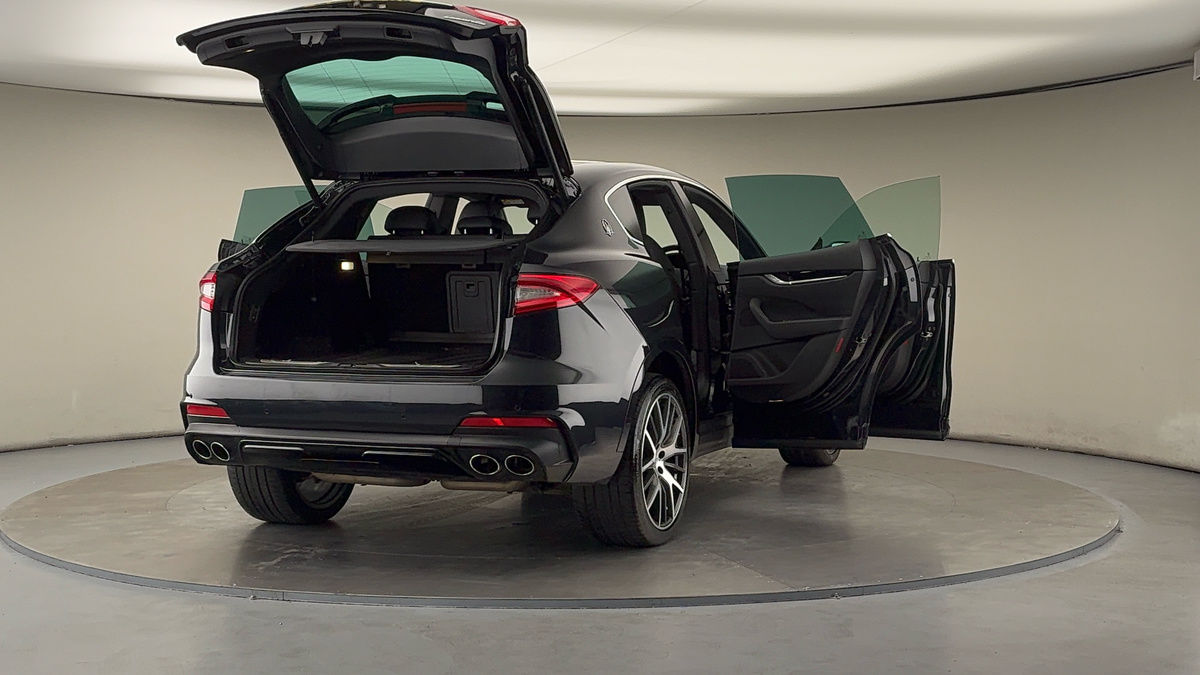 More views of Maserati Levante