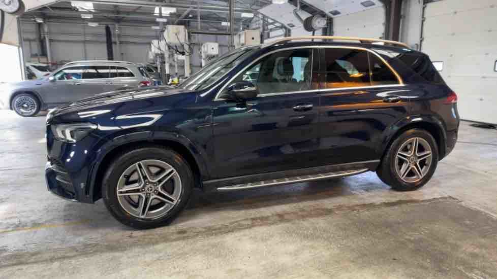 More views of Mercedes-Benz GLE