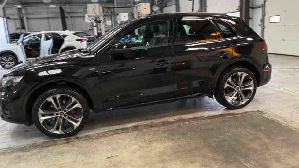 More views of Audi Q5