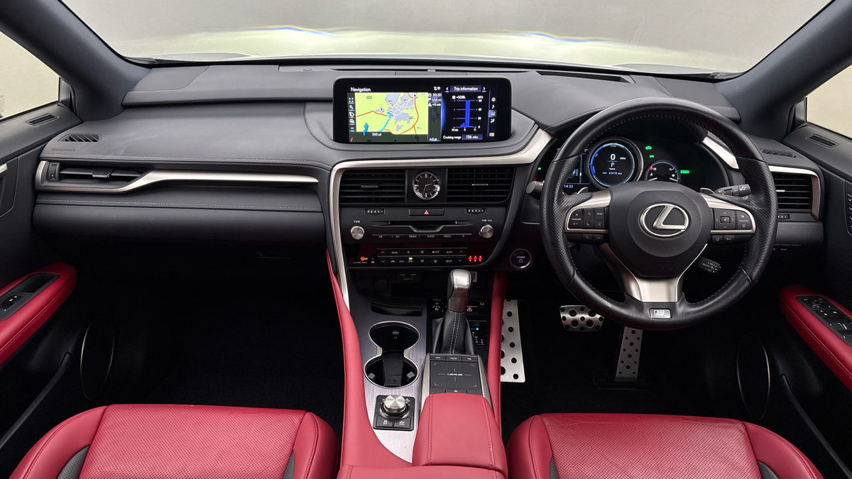 Lexus RX Image 12