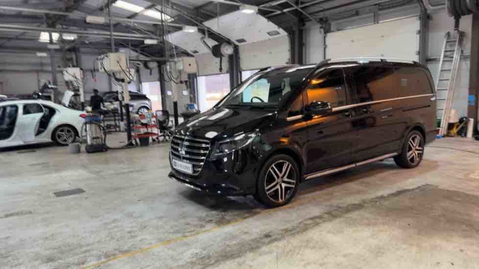 More views of Mercedes-Benz V Class