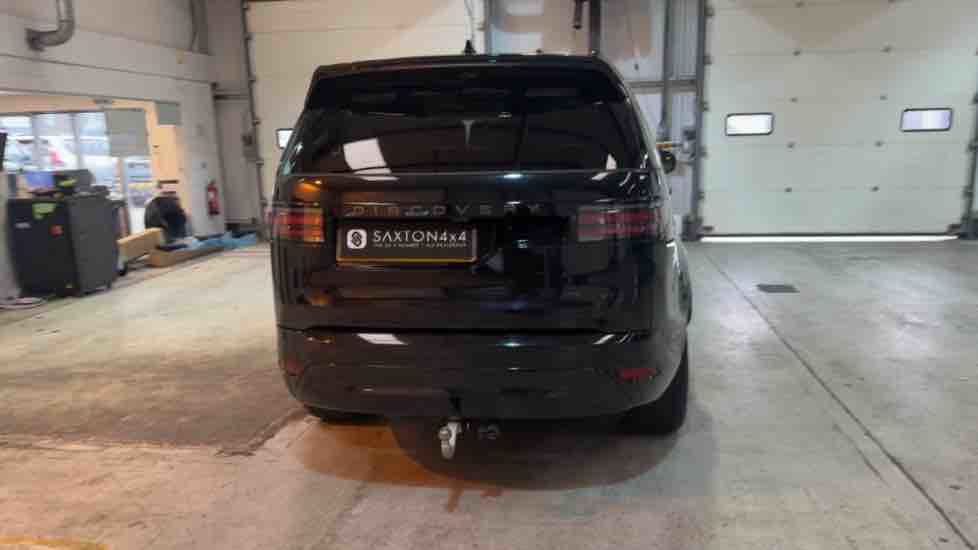 More views of Land Rover Discovery