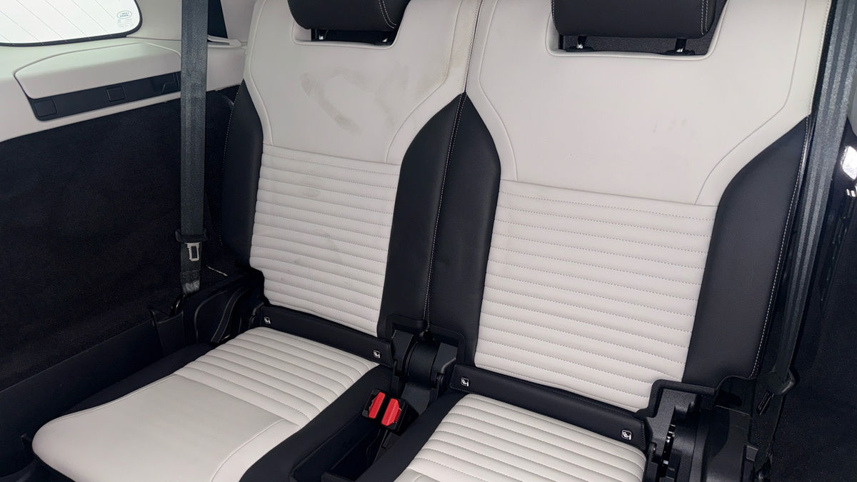 Land Rover Discovery Image 21