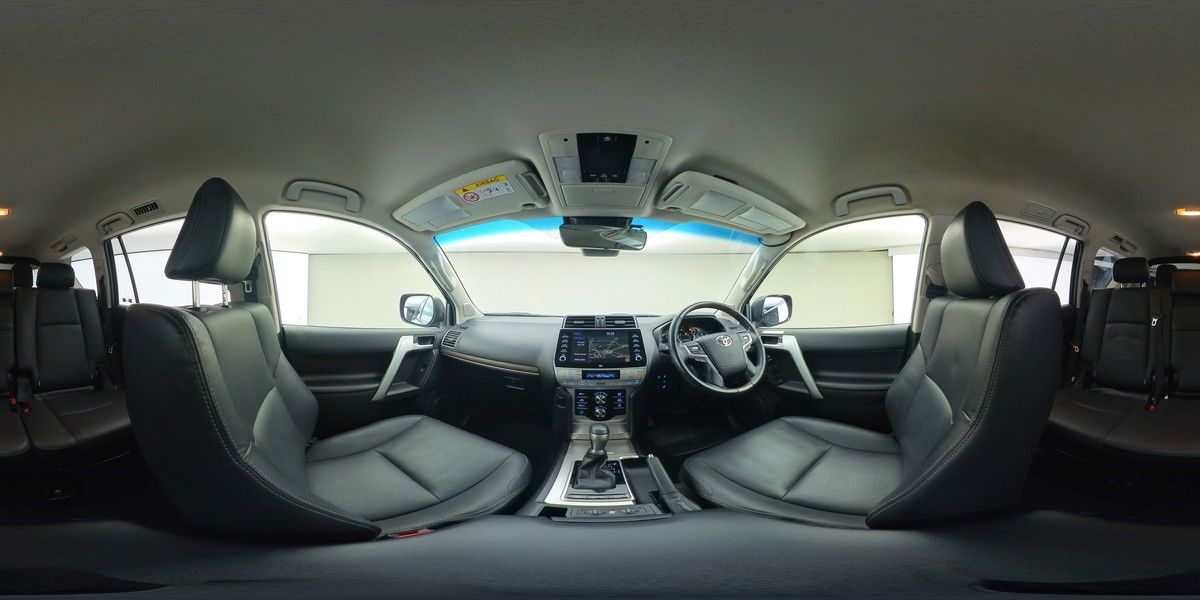 More views of Toyota Land Cruiser
