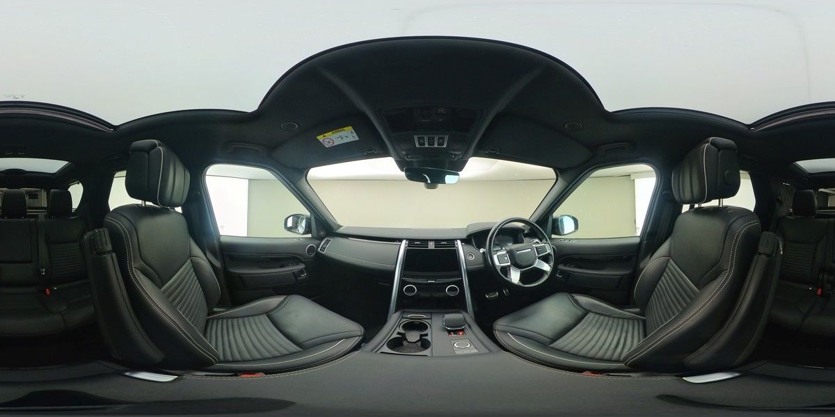 More views of Land Rover Discovery