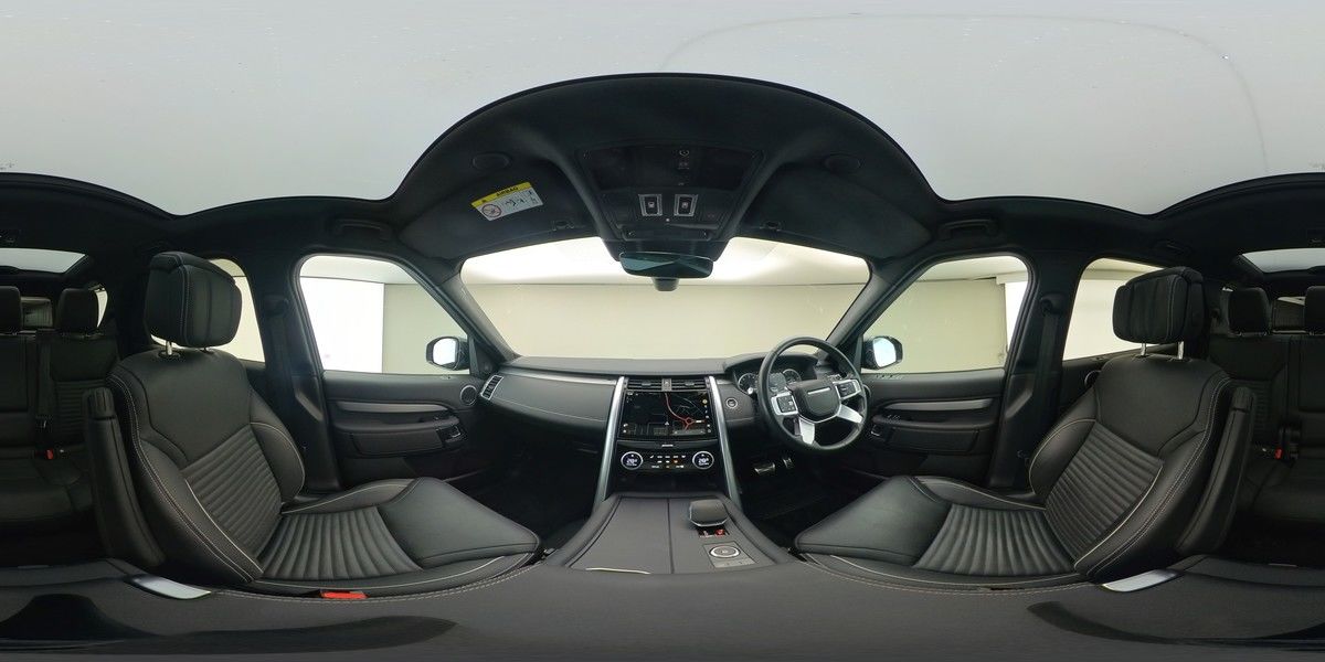 More views of Land Rover Discovery