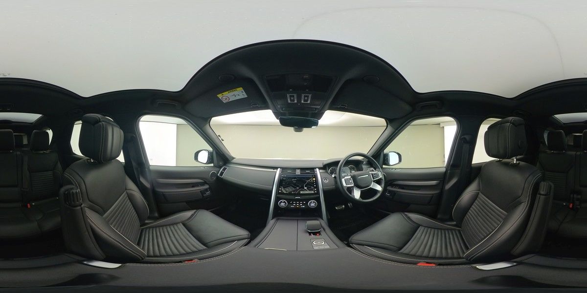 More views of Land Rover Discovery