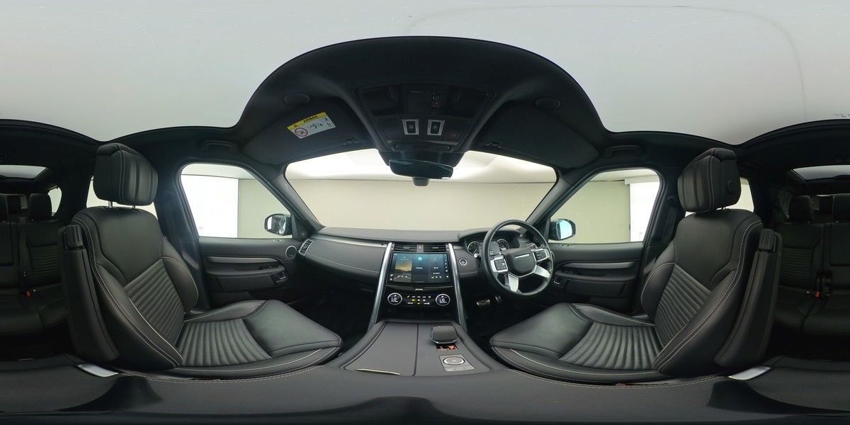 More views of Land Rover Discovery