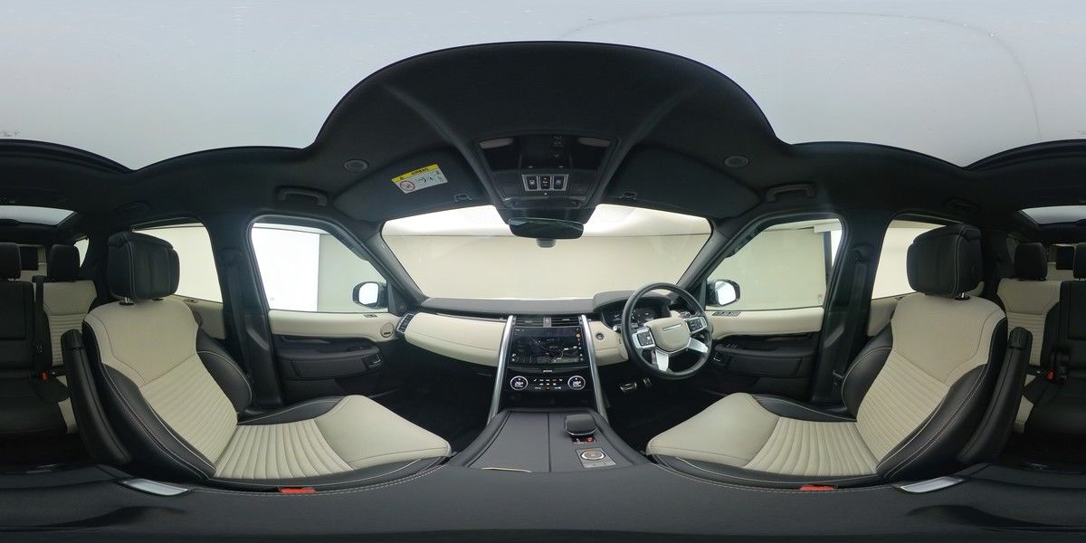 More views of Land Rover Discovery