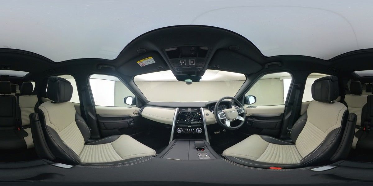 More views of Land Rover Discovery