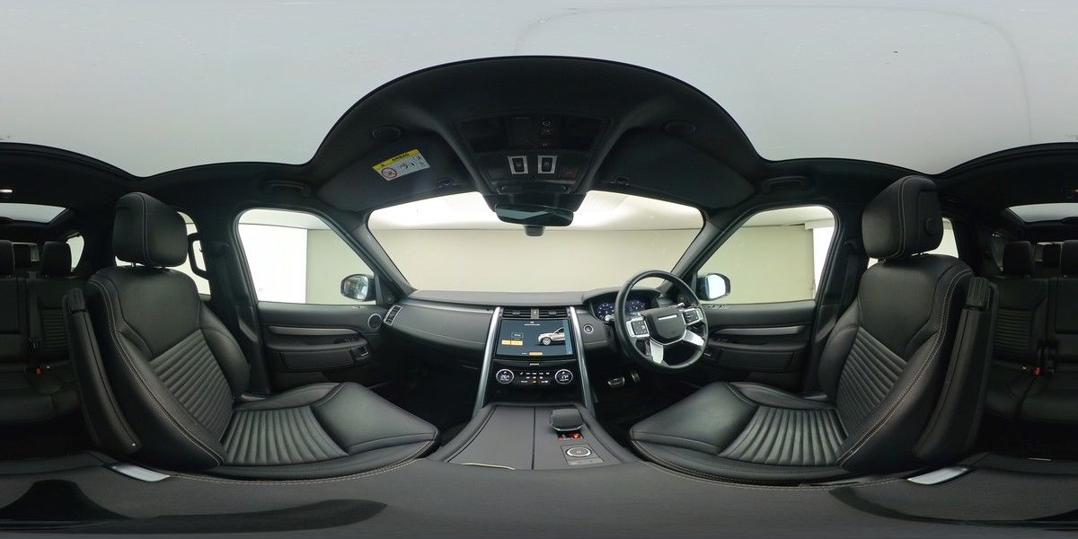 More views of Land Rover Discovery