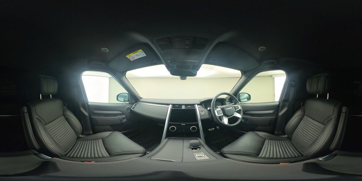 More views of Land Rover Discovery