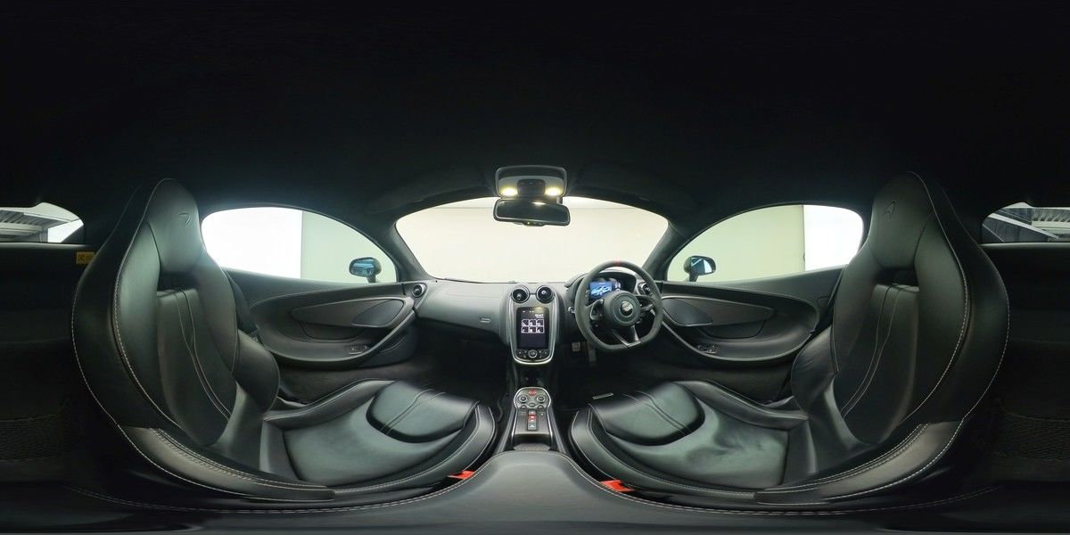 More views of McLaren 570S