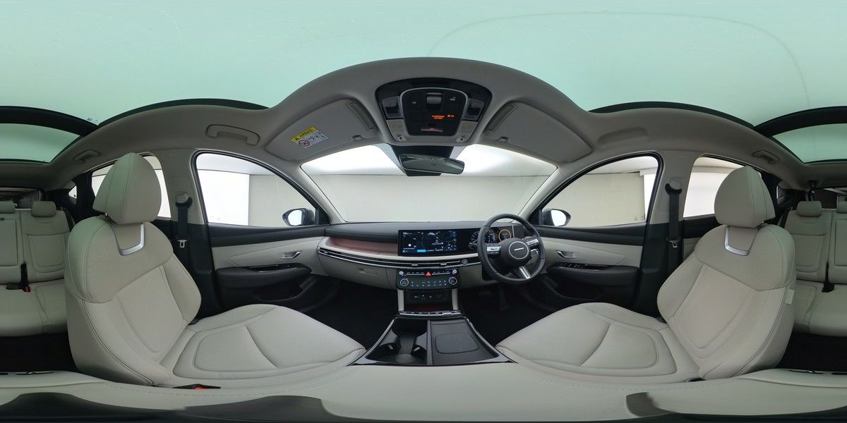 More views of Hyundai TUCSON