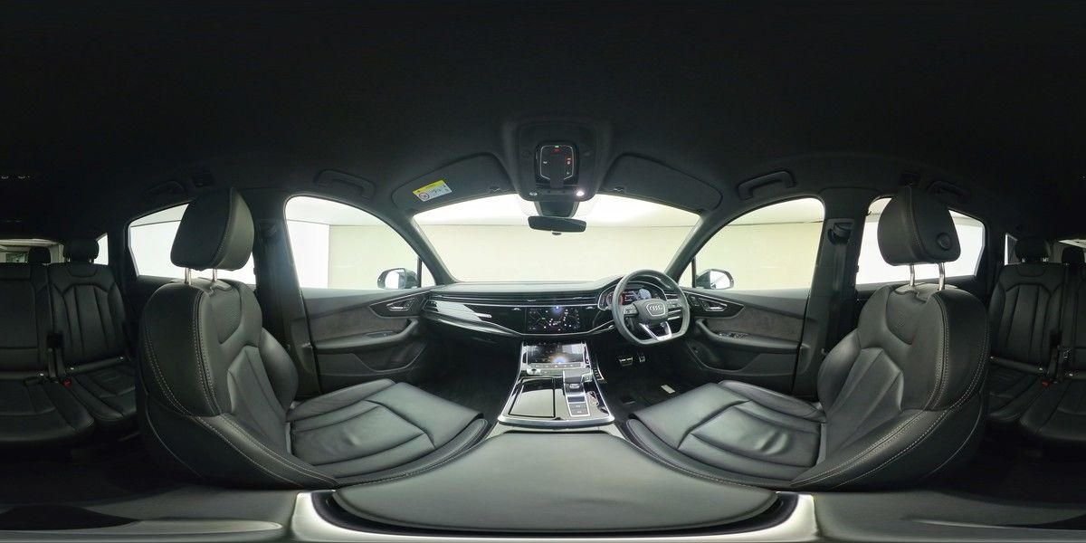 More views of Audi Q7