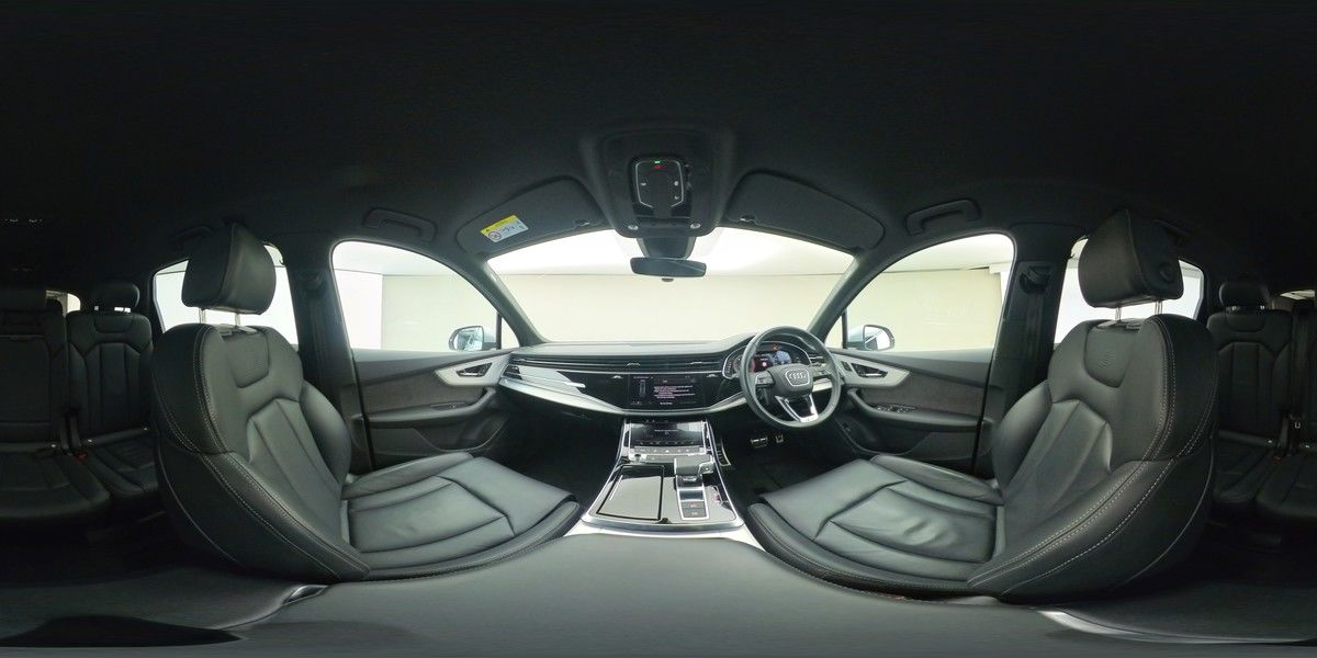 More views of Audi Q7