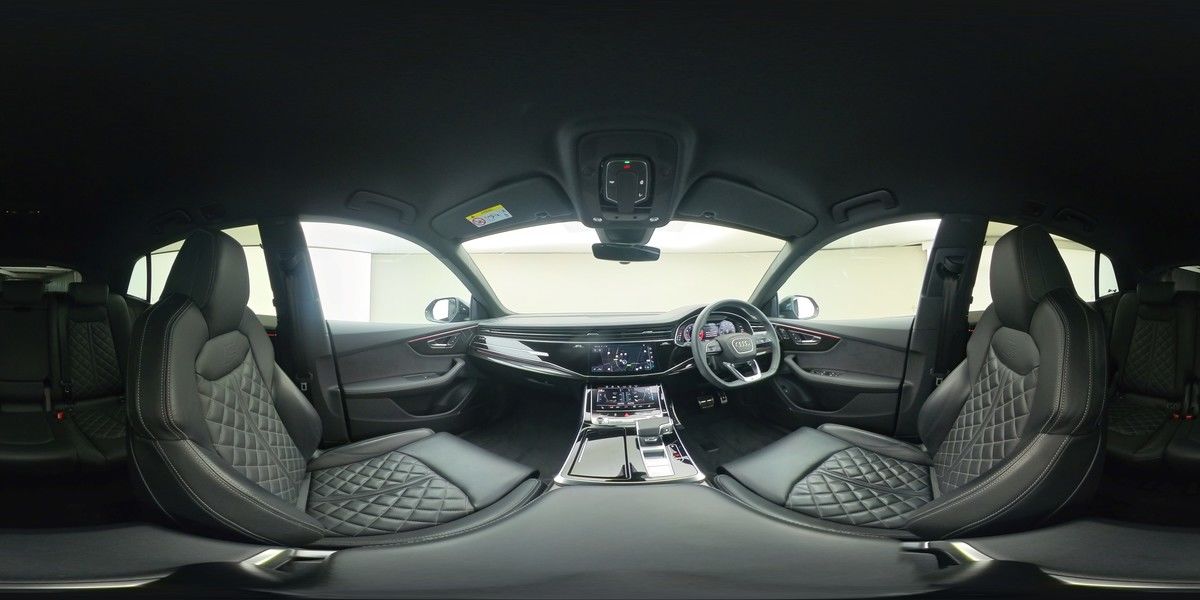 More views of Audi SQ8
