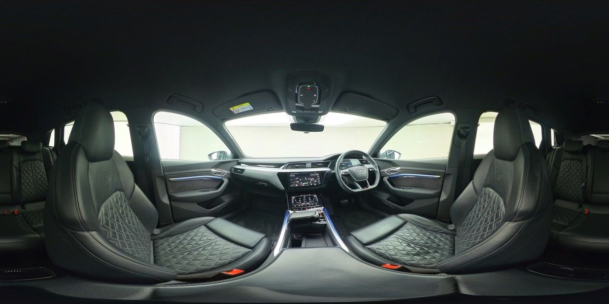 More views of Audi e-tron S