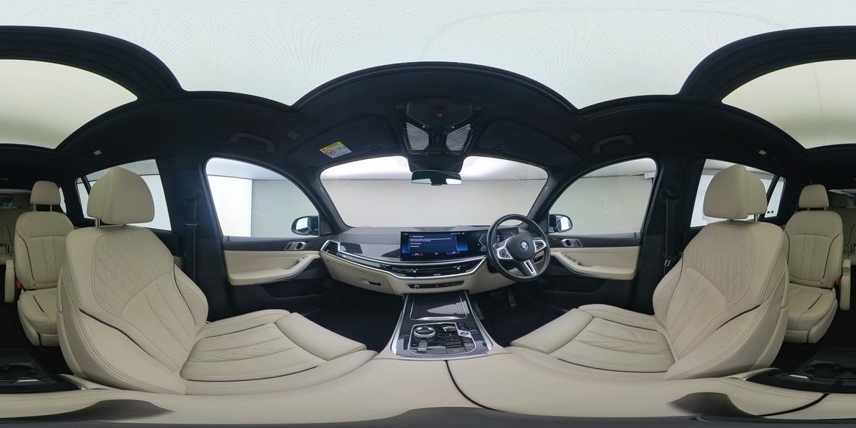 More views of BMW X7