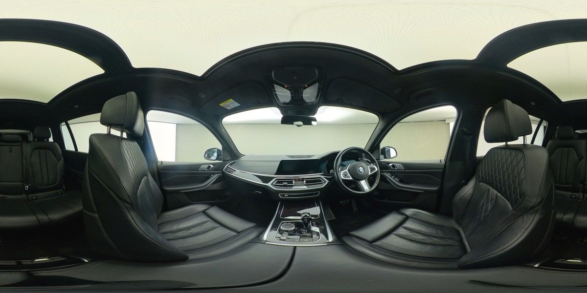More views of BMW X7
