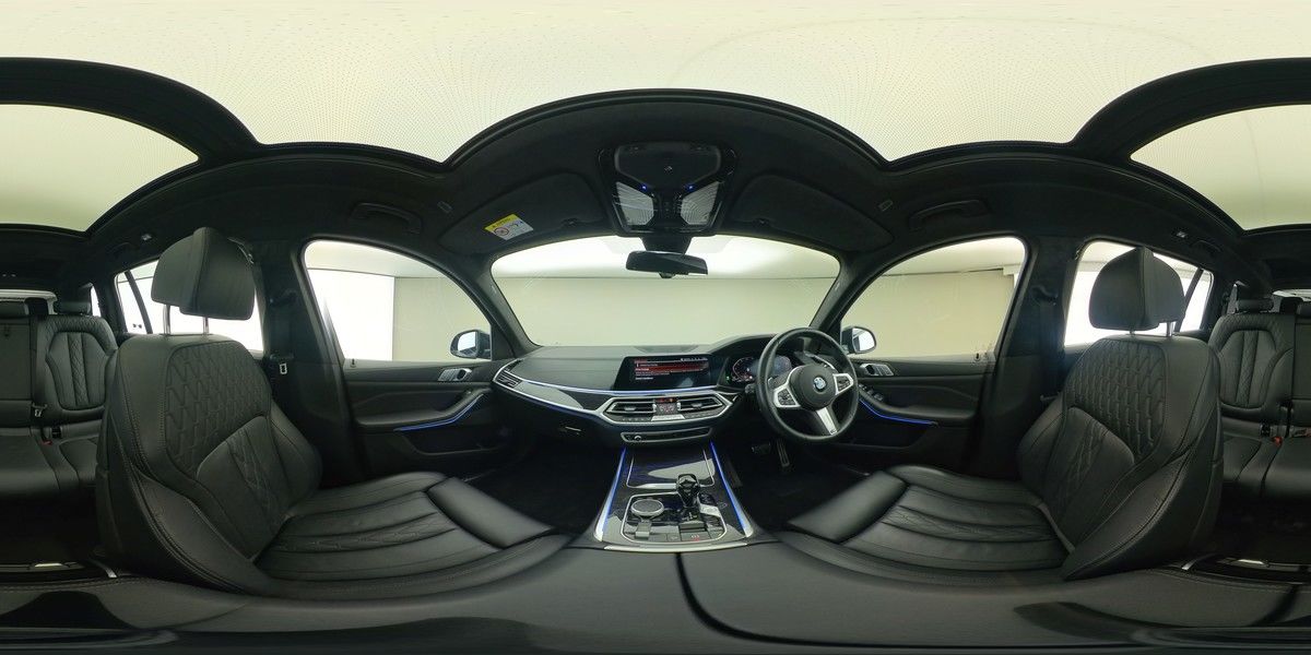 More views of BMW X7