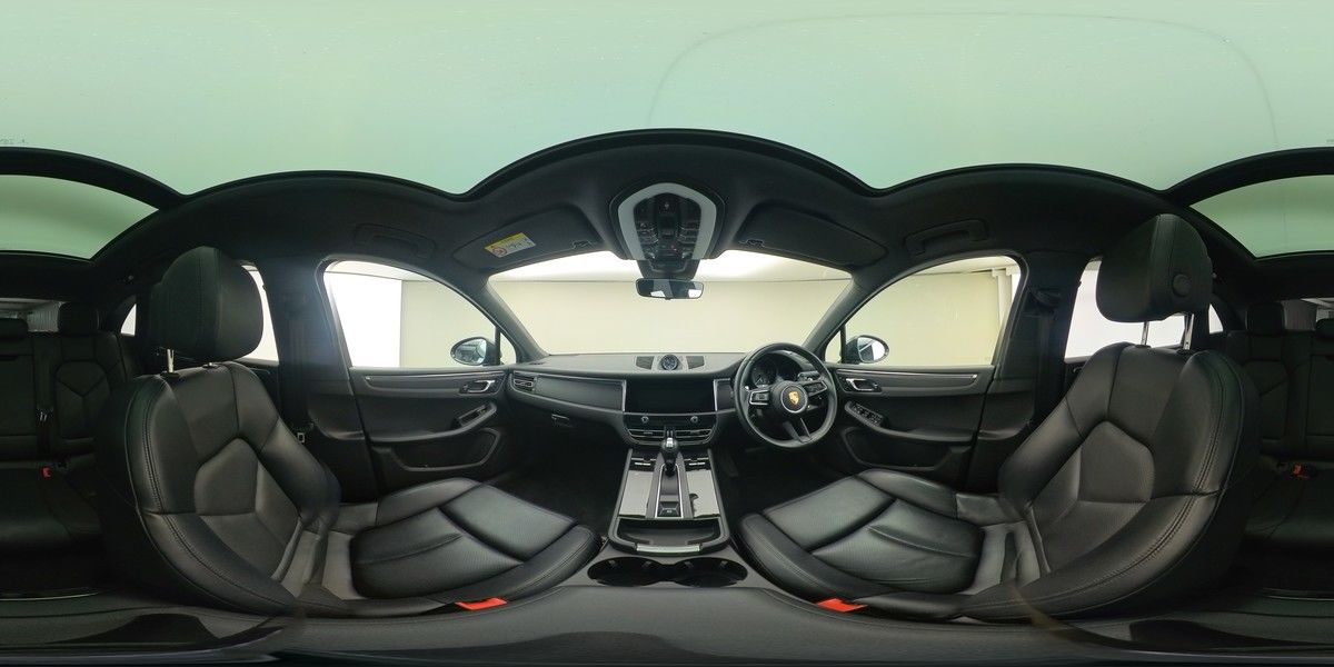More views of Porsche Macan