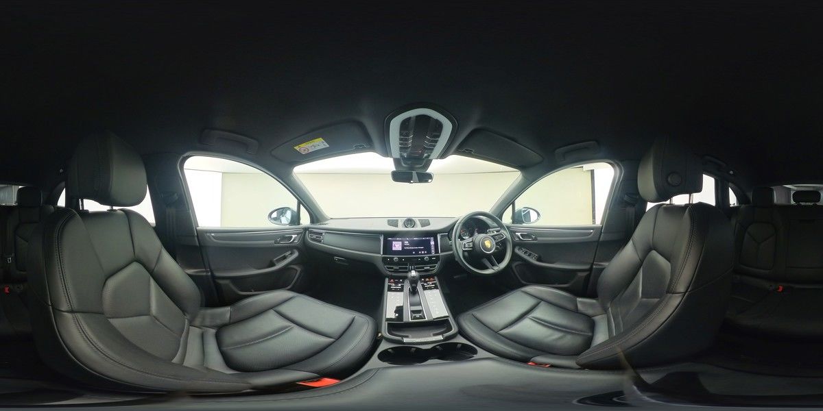 More views of Porsche Macan