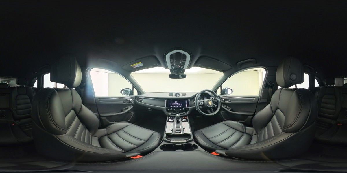 More views of Porsche Macan