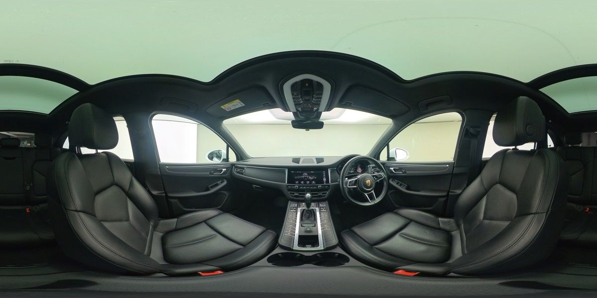More views of Porsche Macan