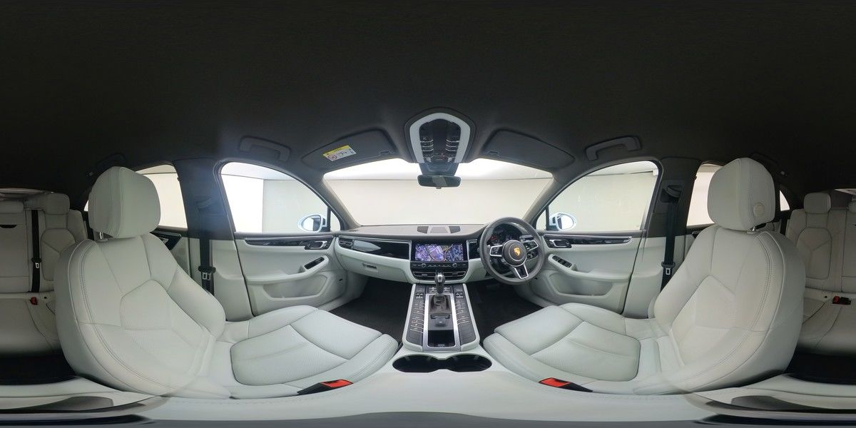 More views of Porsche Macan