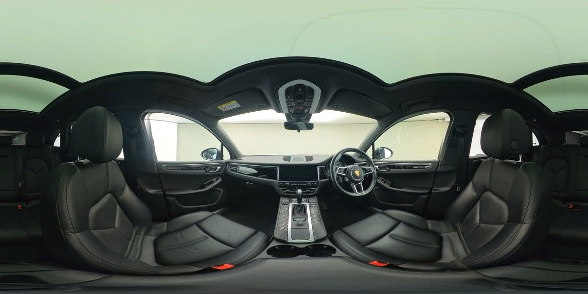 More views of Porsche Macan