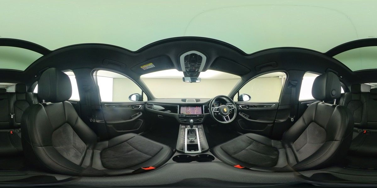 More views of Porsche Macan