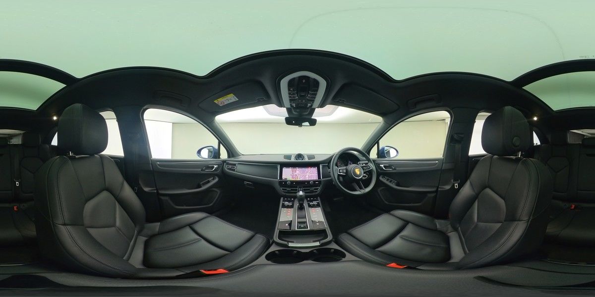More views of Porsche Macan