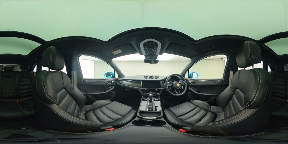 More views of Porsche Macan