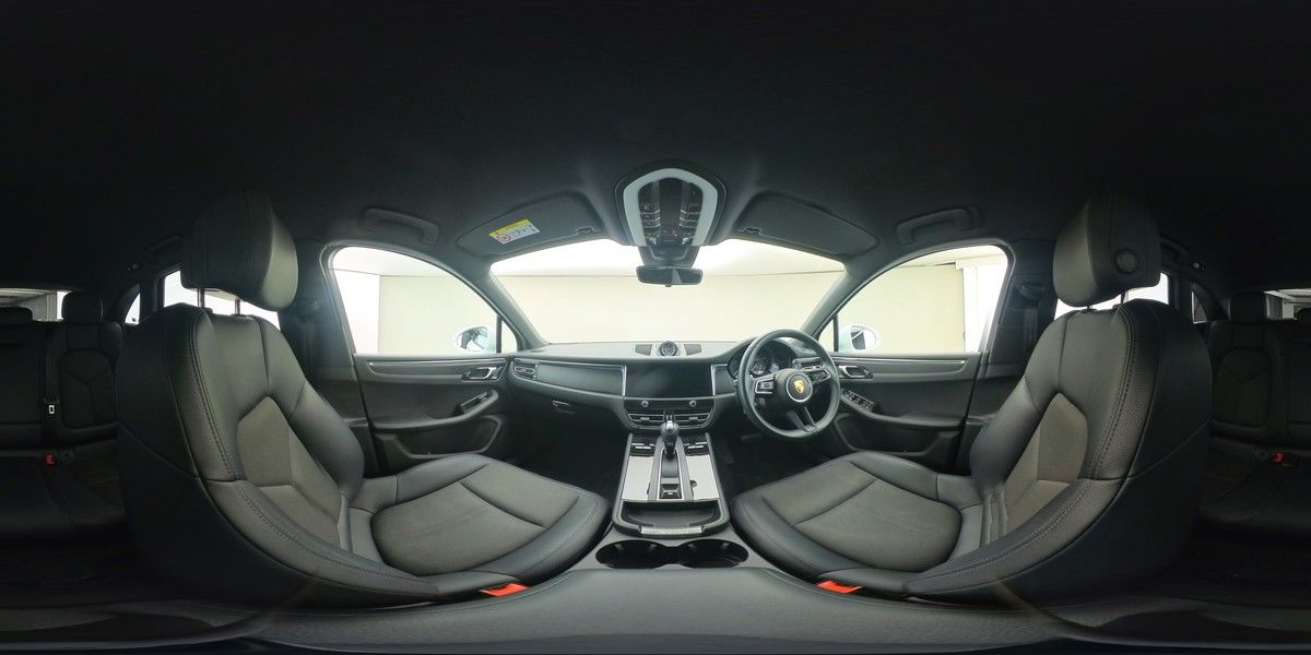 More views of Porsche Macan
