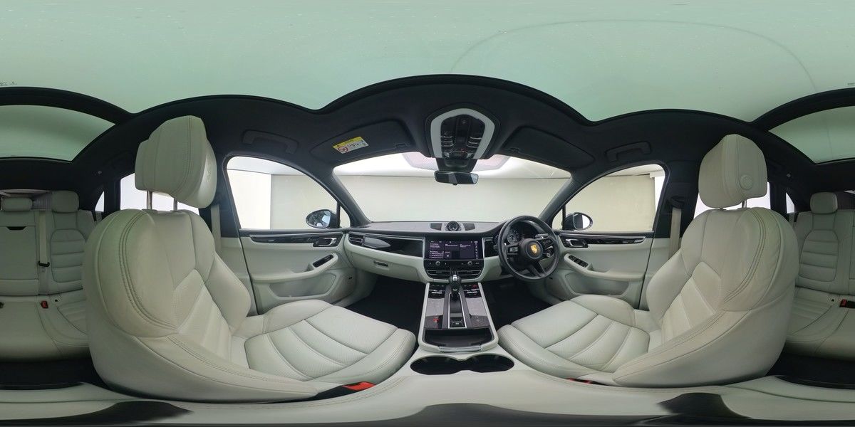 More views of Porsche Macan