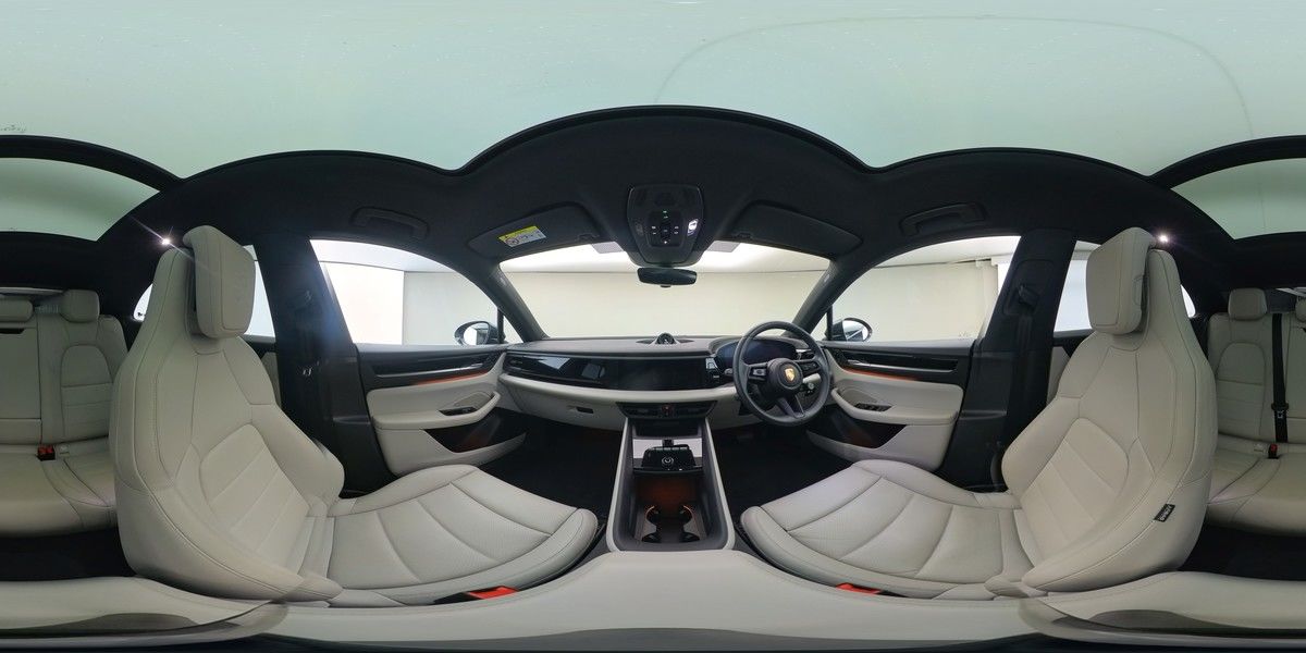 More views of Porsche Macan