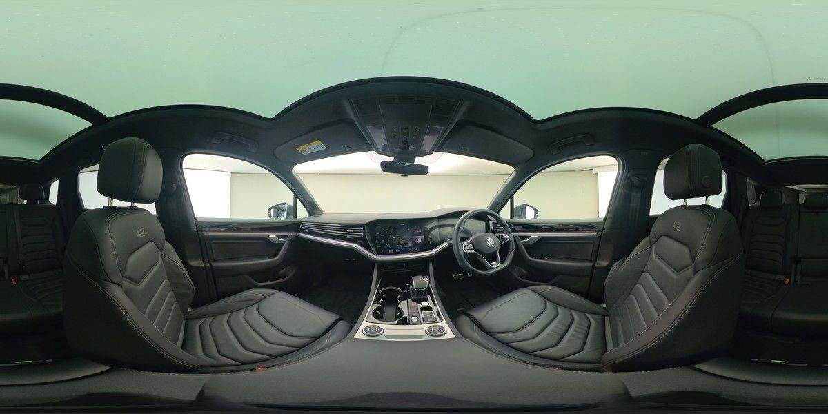 More views of Volkswagen Touareg