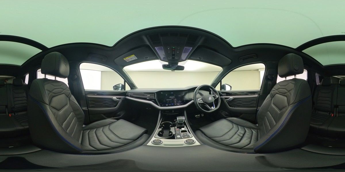 More views of Volkswagen Touareg