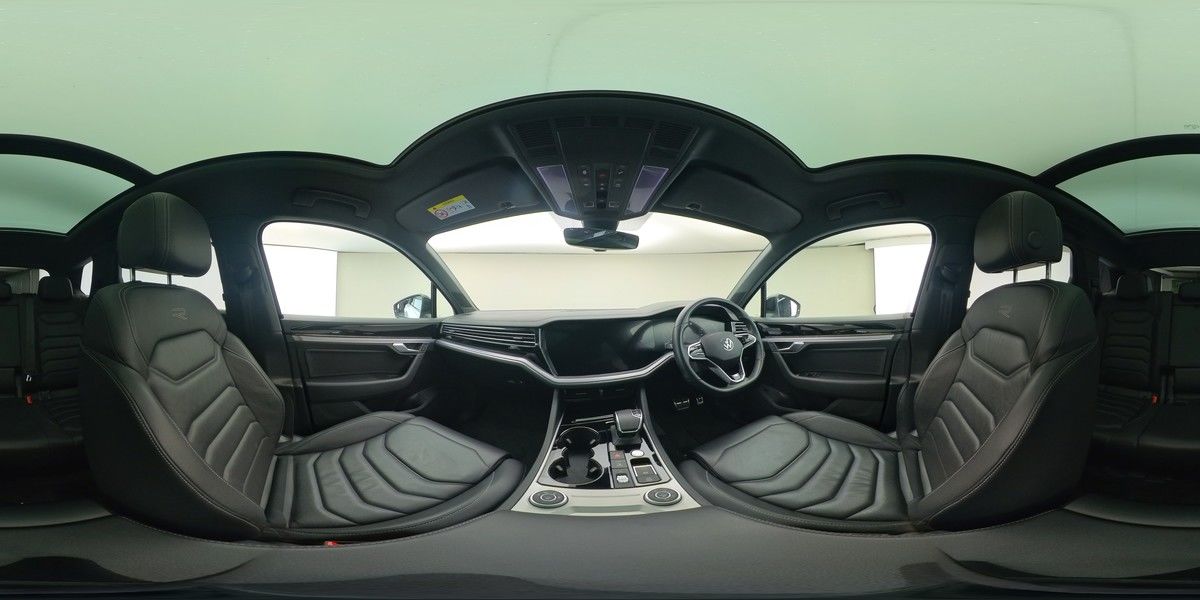 More views of Volkswagen Touareg