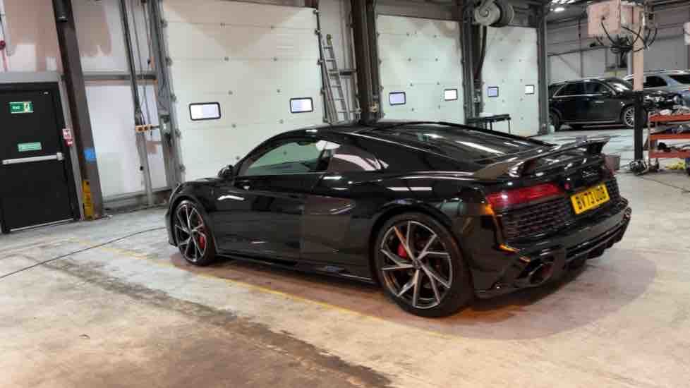 More views of Audi R8